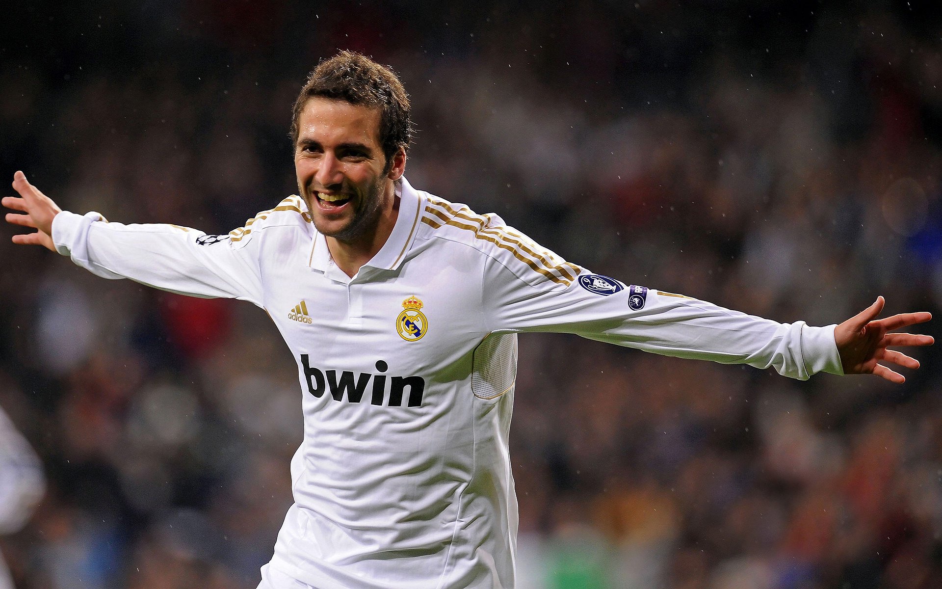 “足球+旅游”深度融合新模式推动行业区域经济提速，足球旅游项目