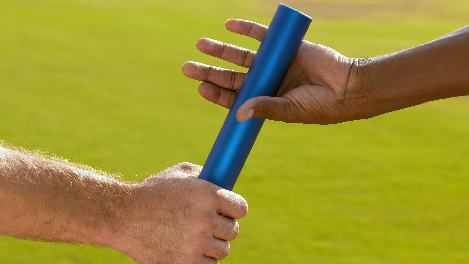 英超新赛季展望:新星崭露头角,老牌劲旅拼搏,英超新赛季足球